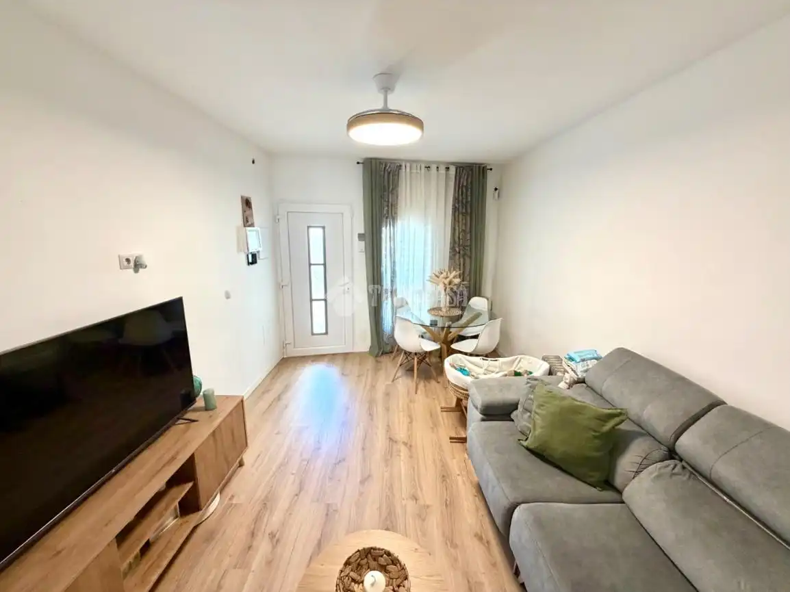 Sala de estar de Casa adosada en venta en Arganda del Rey con Calefacción y Terraza