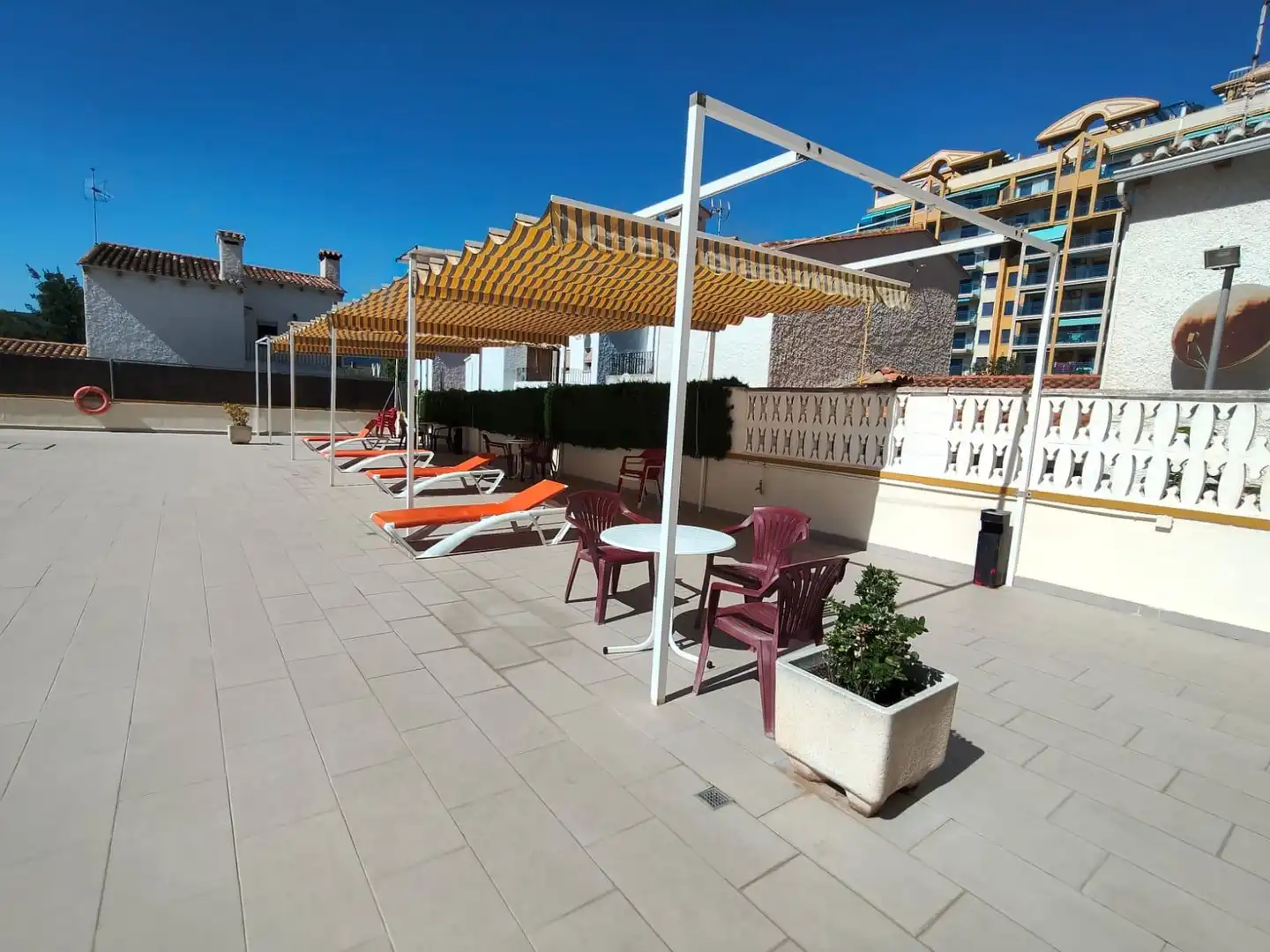Apartamento con piscina en venta en Playa de Gandia, imagen 33