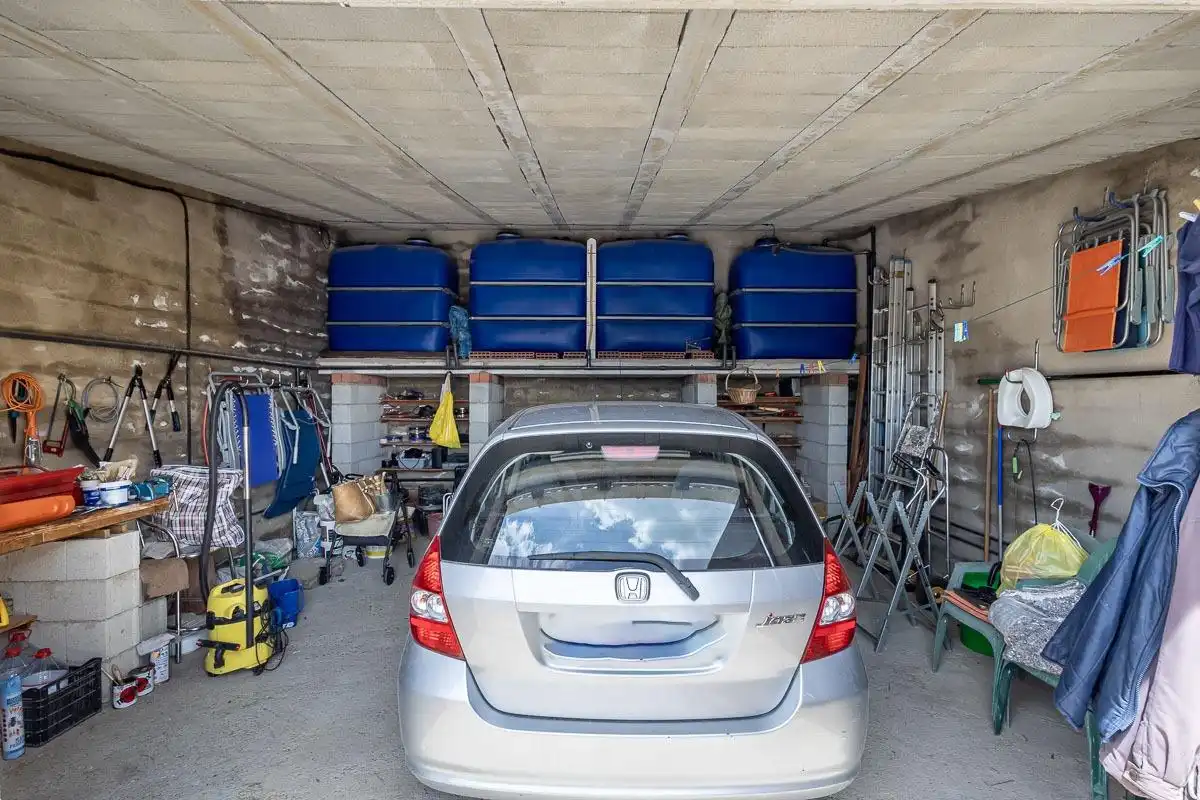 Parking de Finca rústica en venta en Alcalá la Real con Calefacción y Terraza