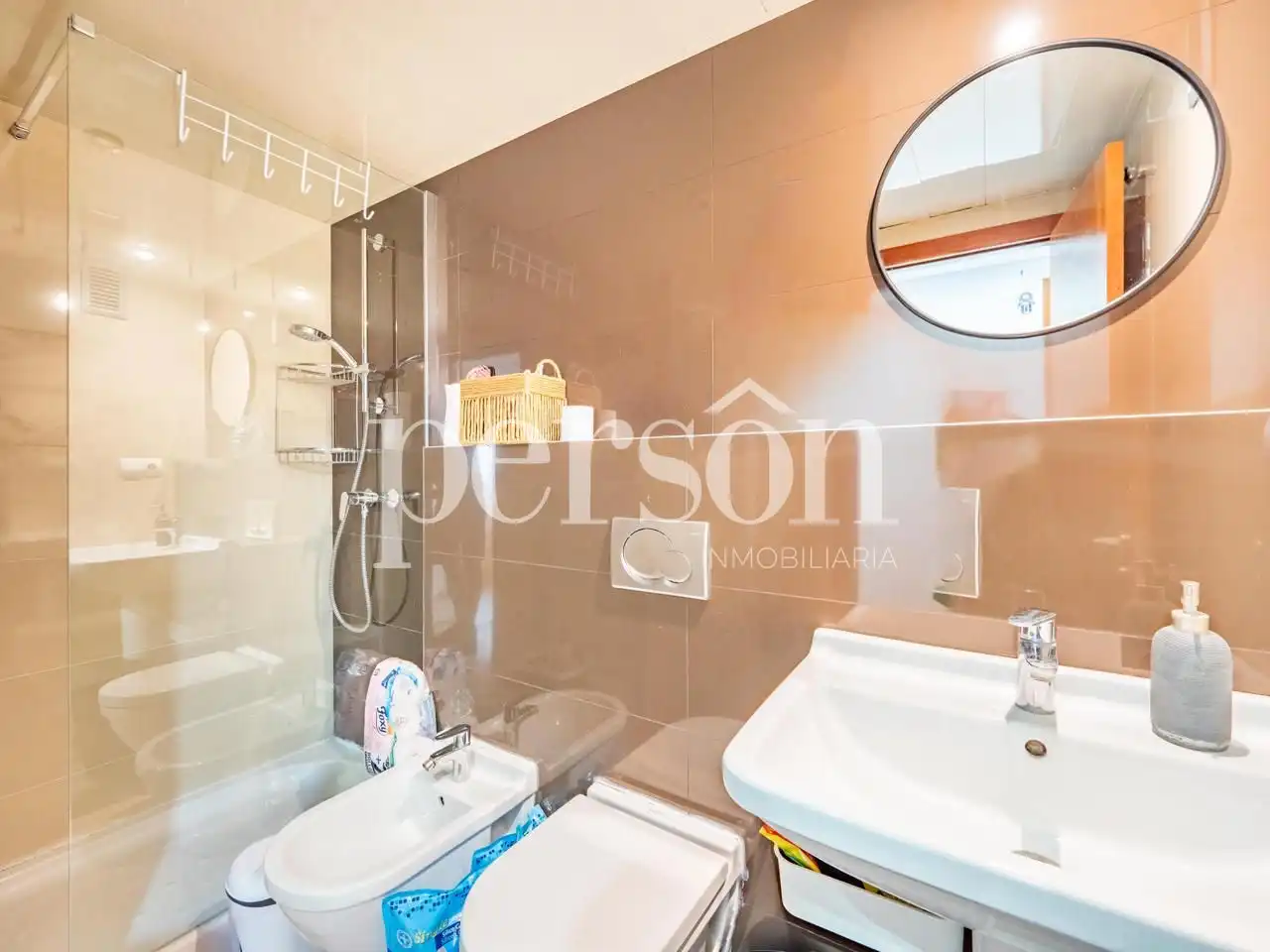 Baño de Piso en venta en Valencia con Aire acondicionado, Calefacción y Amueblado