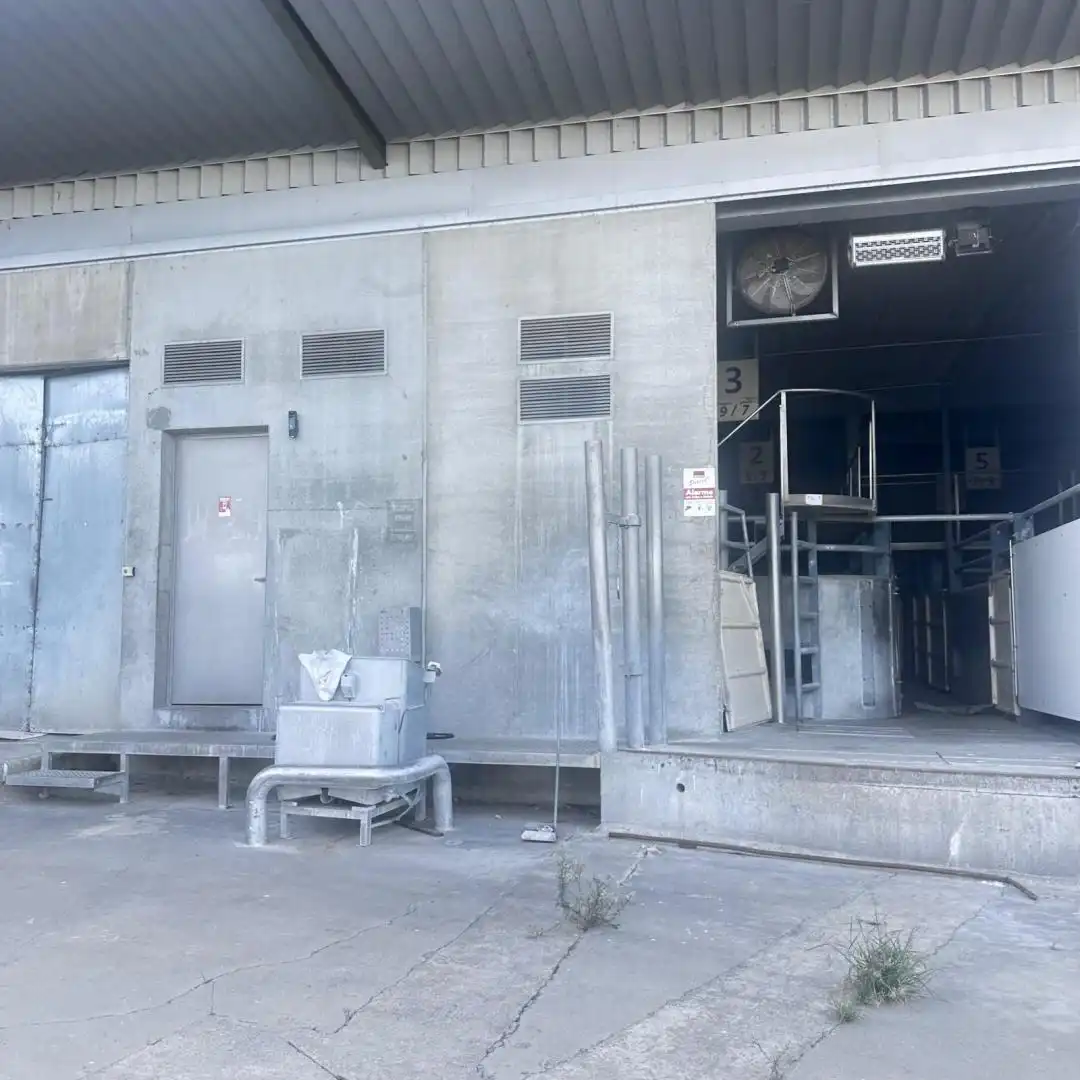 Vista exterior de Nave industrial en venta en Cornellà del Terri