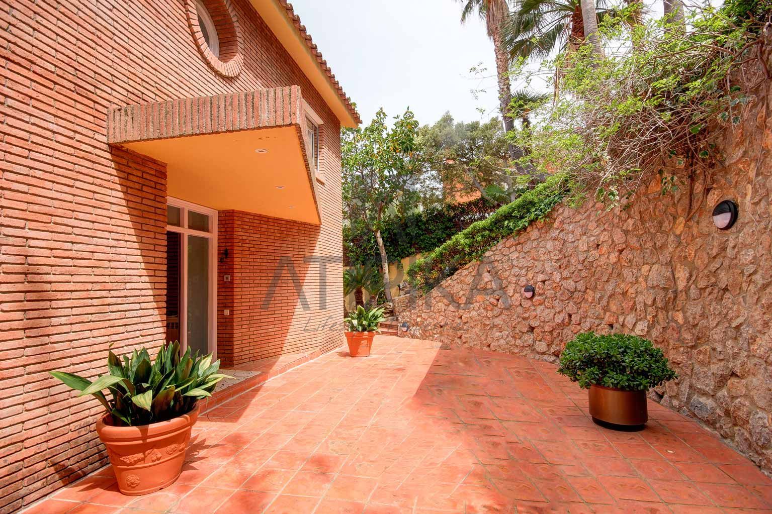 Exterior view of House or chalet for sale in Castelldefels  with Air Conditioner, Heating and Terrace