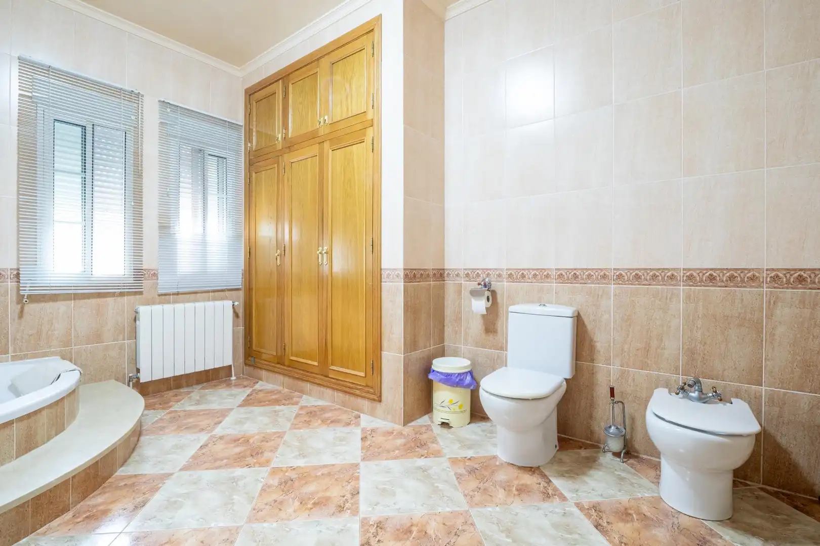 Bathroom of Houses for sale in Totana  with Air Conditioner, Private garden and Terrace