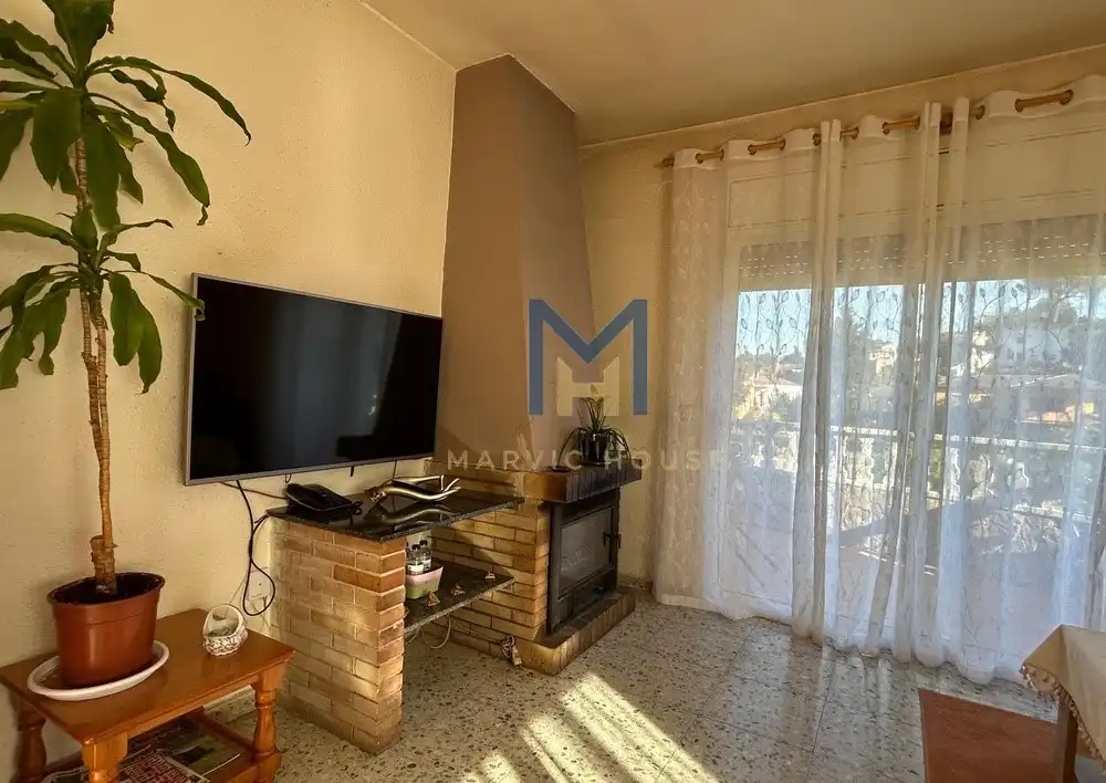 Sala d'estar de Casa o xalet en venda en Maçanet de la Selva amb Aire condicionat, Calefacció i Jardí privat