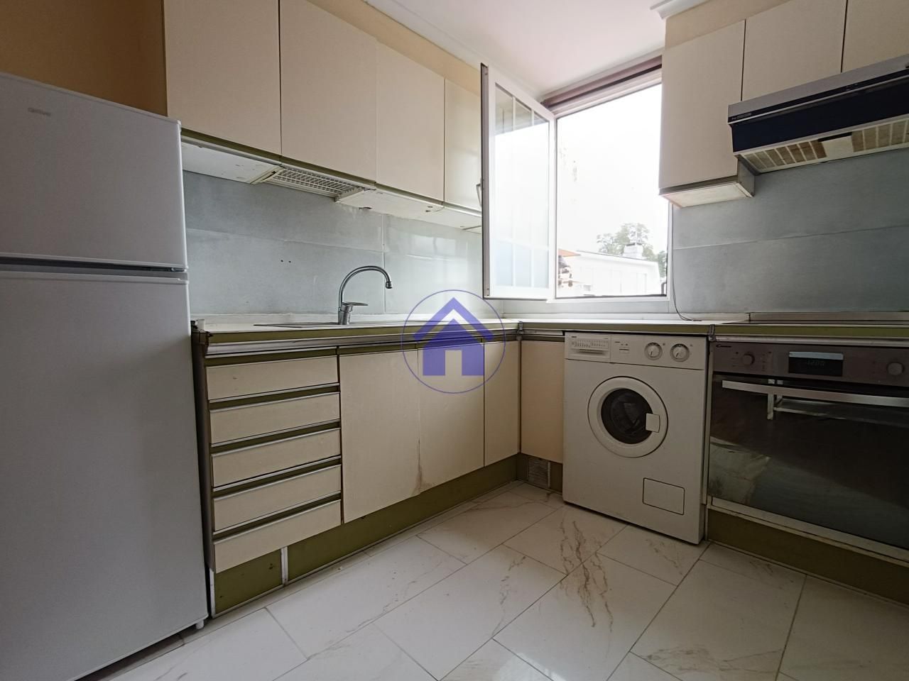 Kitchen of Flat to rent in Vigo   with Furnished