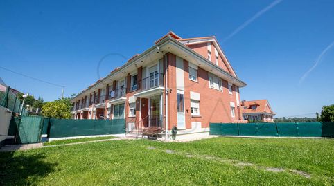 Foto 2 de Casa adosada en venta en La Sota, Heras - Santiago -San Salvador, Medio Cudeyo