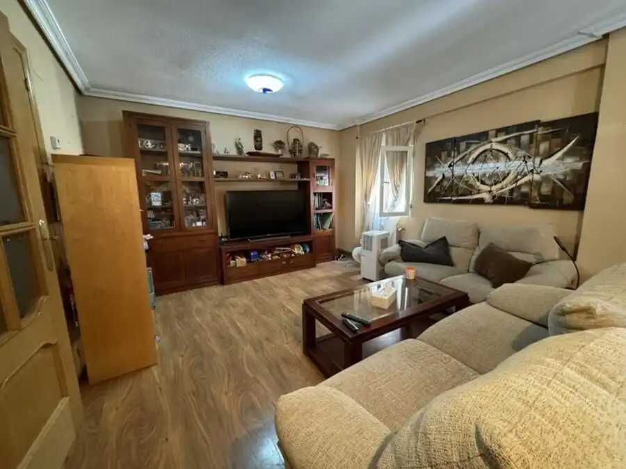 Living room of Flat for sale in Carabanchel