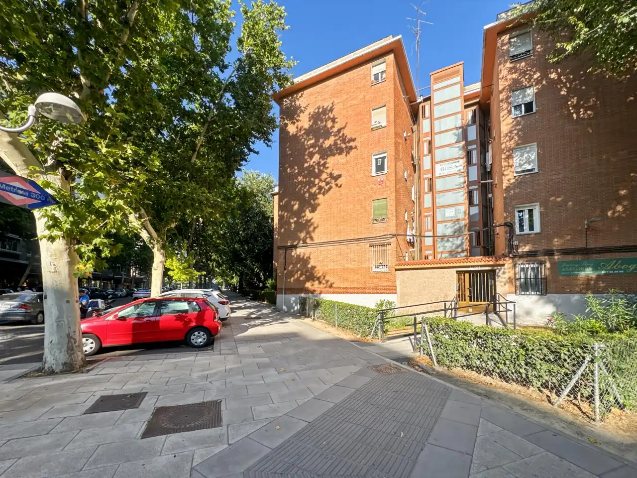 Exterior view of Flat for sale in Madrid  with Heating