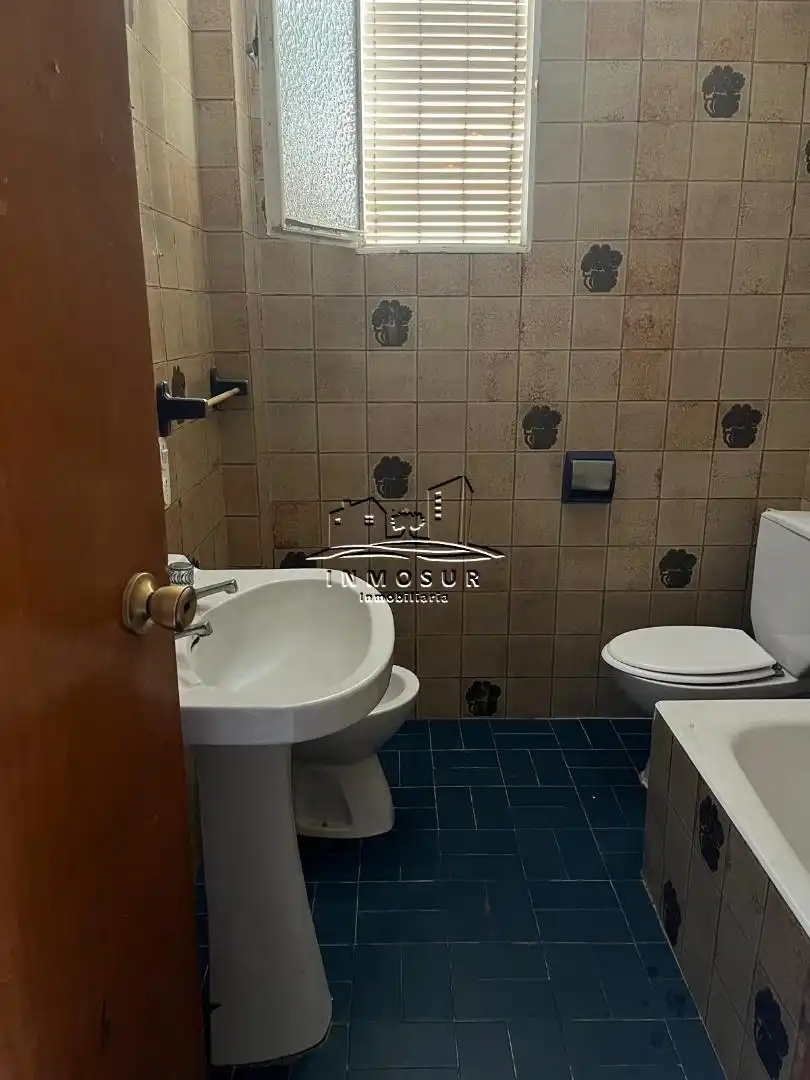 Bany de Pis en venda en Lucena amb Traster