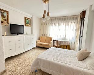 Bedroom of Apartment to share in  Albacete Capital