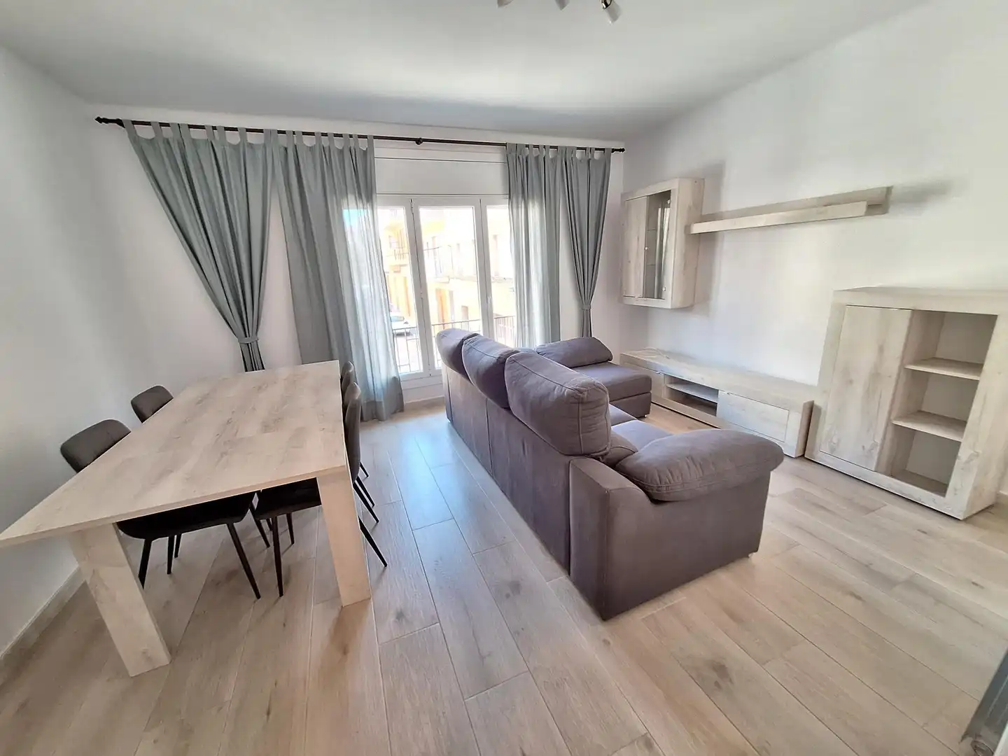 Flat for rent in El Poble Sec