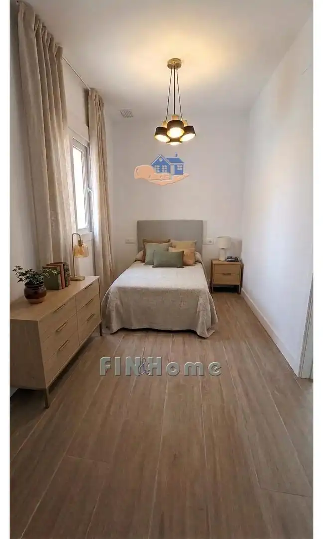Schlafzimmer von Wohnung zum Verkauf in Sevilla mit Klimaanlage und Heizung