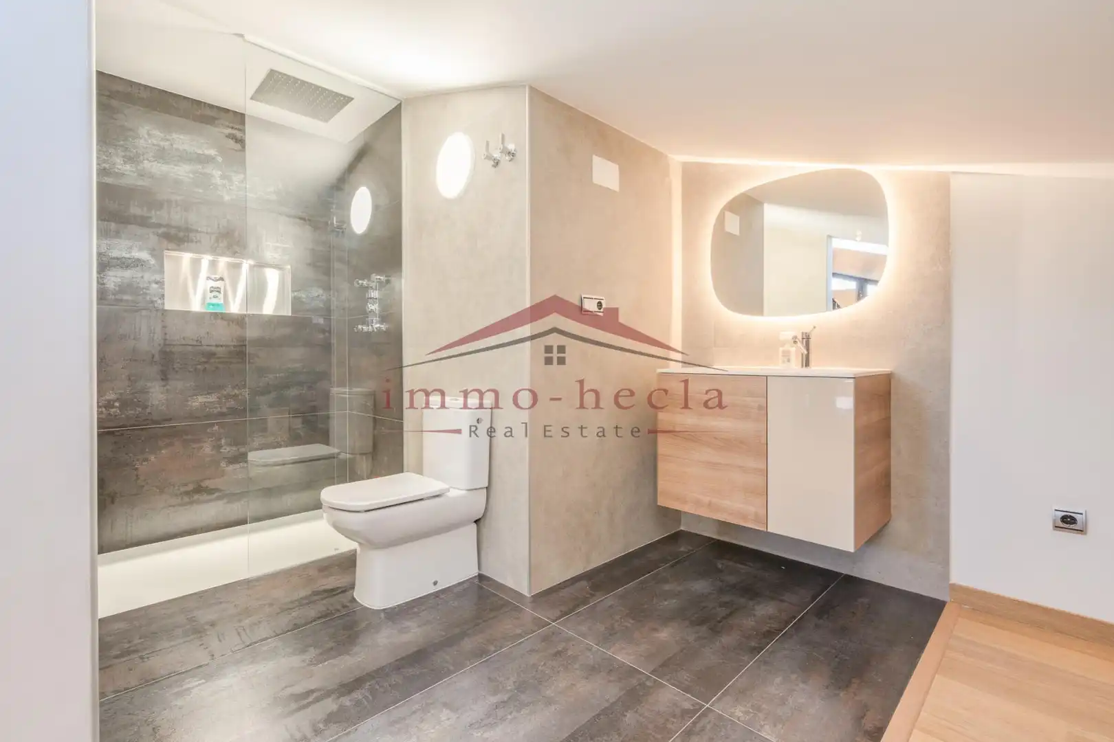 Baño de Dúplex en venta en Castellolí con Calefacción, Terraza y Horno