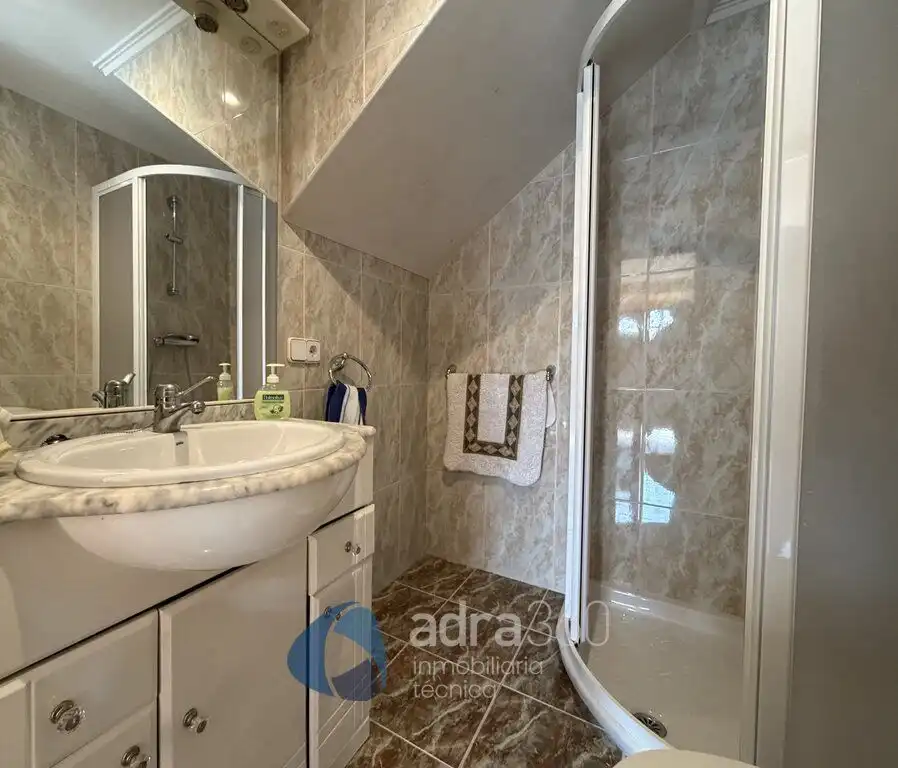 Badezimmer von Country house zum Verkauf in Lanciego / Lantziego mit Heizung, Terrasse und Abstellraum