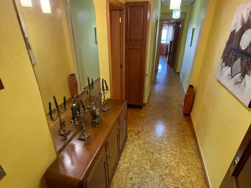 Wohnung zur Miete in Valladolid Capital mit Balkon