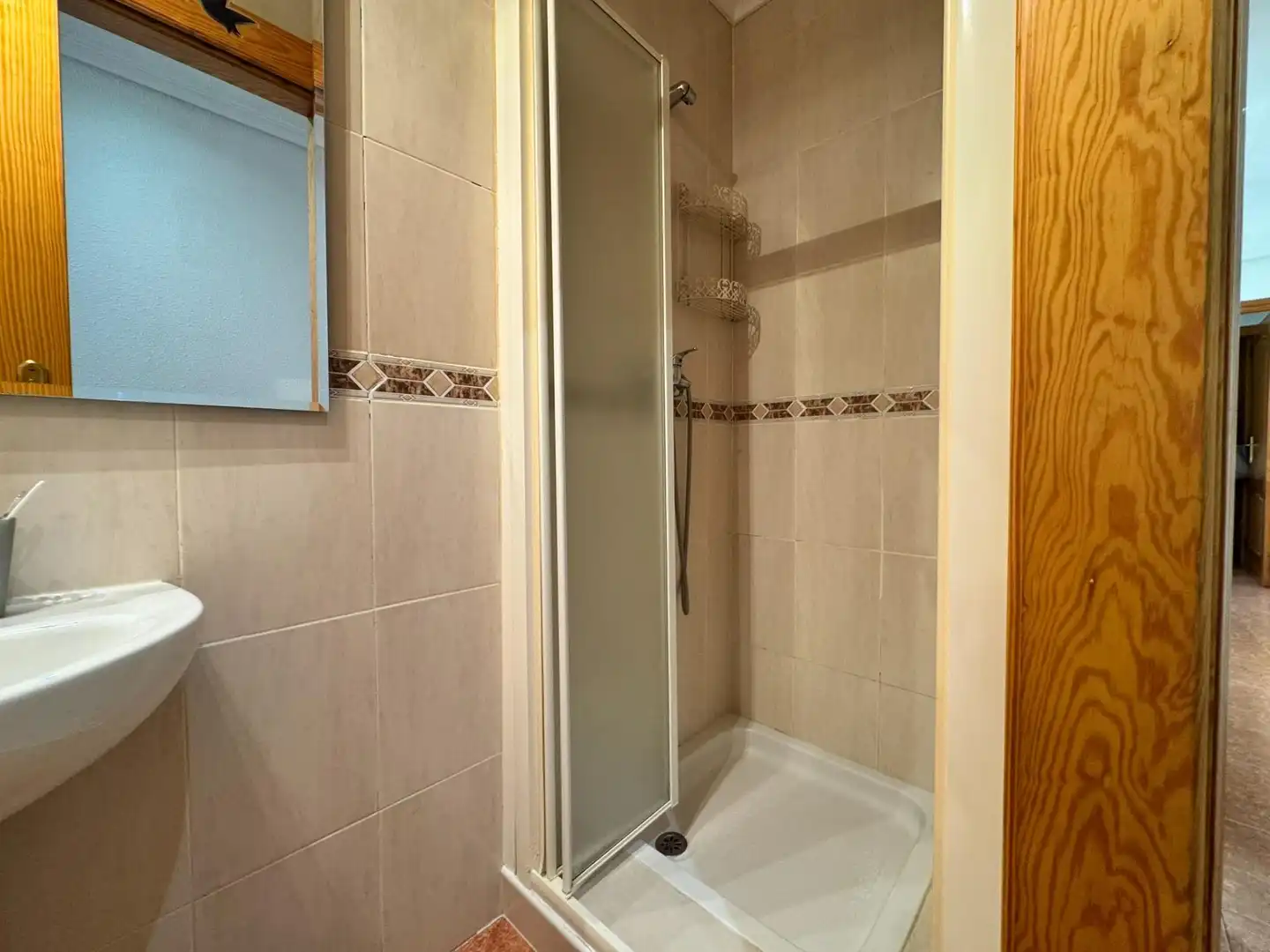 Baño de Piso en venta en La Nucia con Terraza y Piscina comunitaria