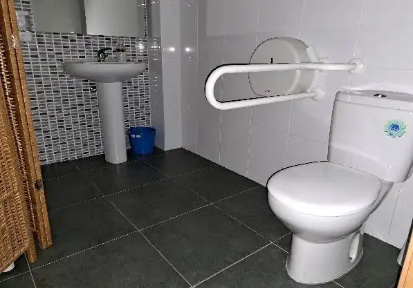 Bathroom of Office for sale in Huesca