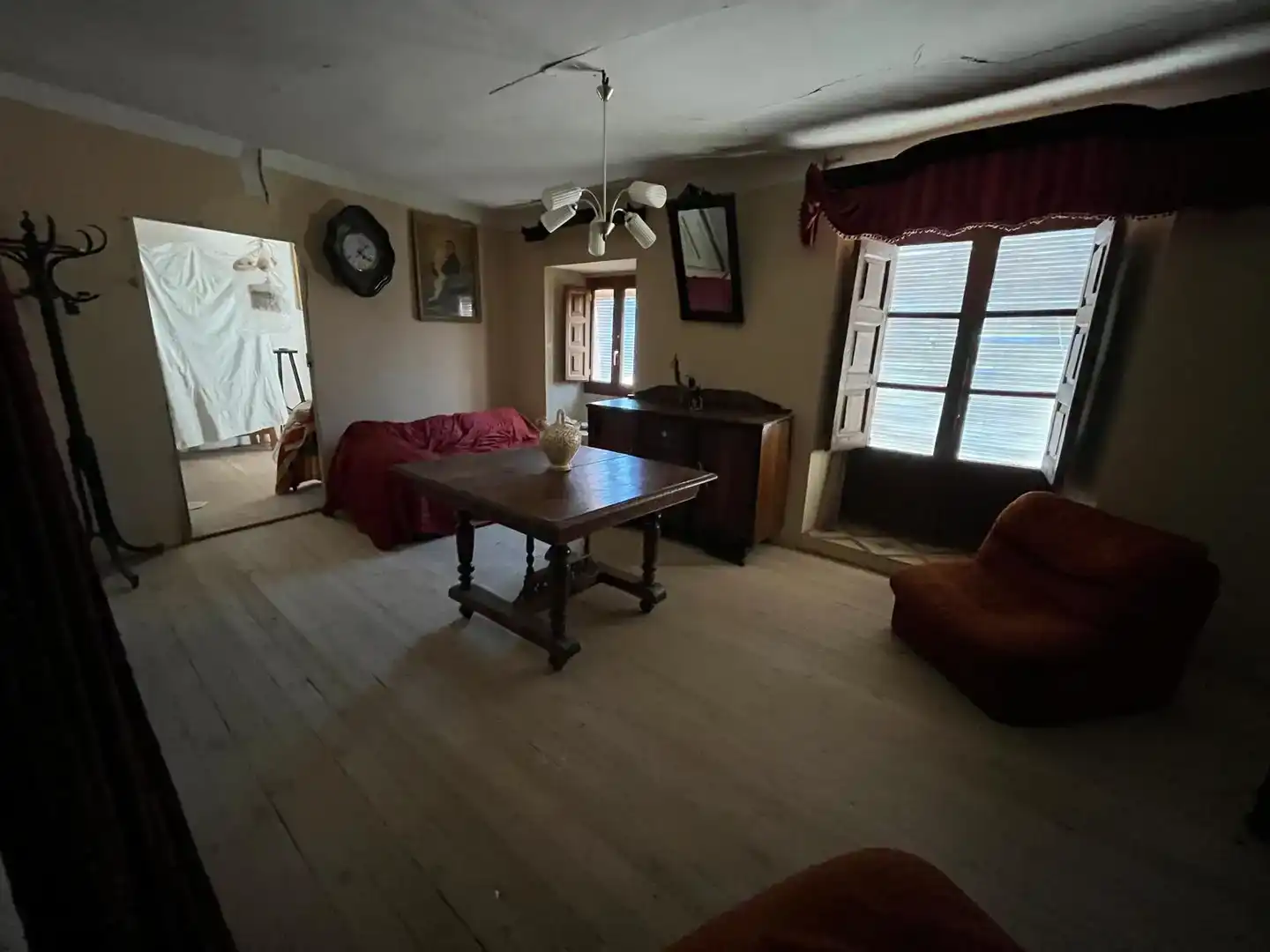 Sala d'estar de Pis en venda en Cedillo de la Torre amb Jardí privat, Moblat i Balcó