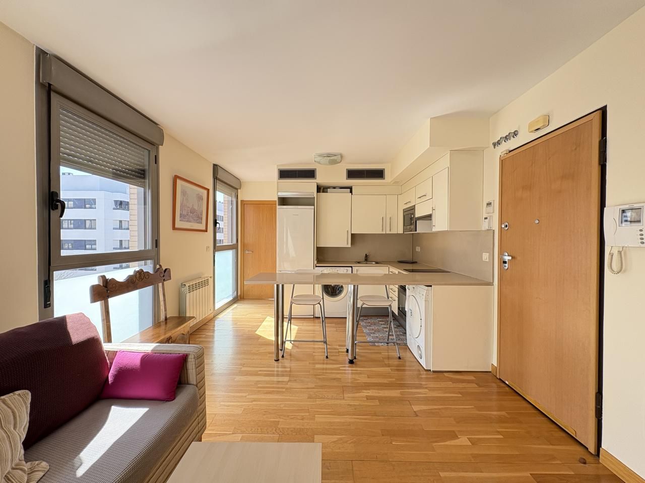 Kitchen of Flat for rent in  Madrid Capital  with Air Conditioner, Heating and Furnished