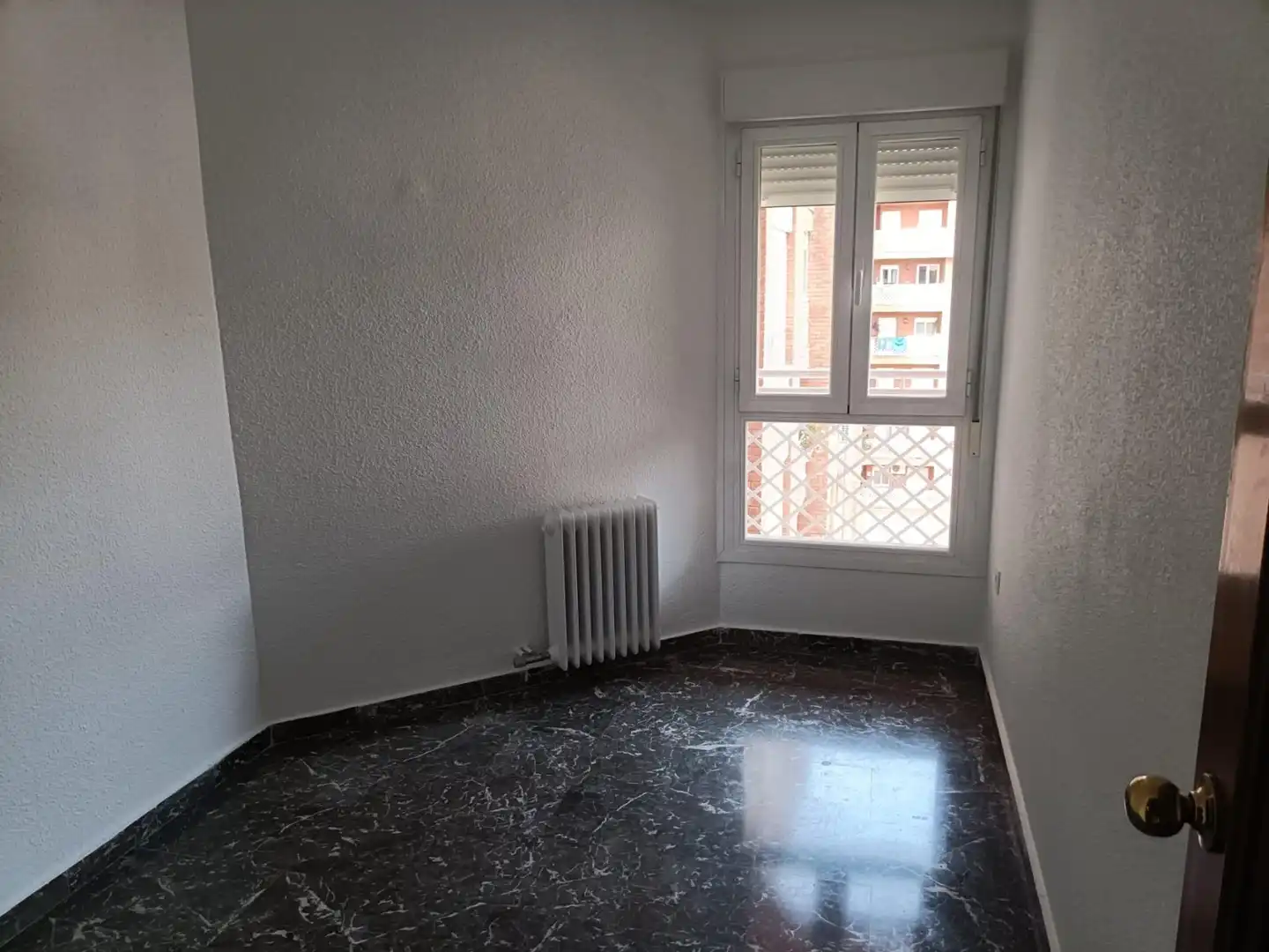 Schlafzimmer von Wohnung zur Miete in Granada mit Heizung, Privatgarten und Terrasse