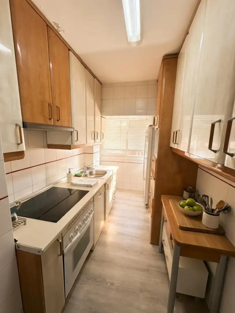 Cuina de Pis en venda en  Madrid Capital amb Aire condicionat, Terrassa i Traster