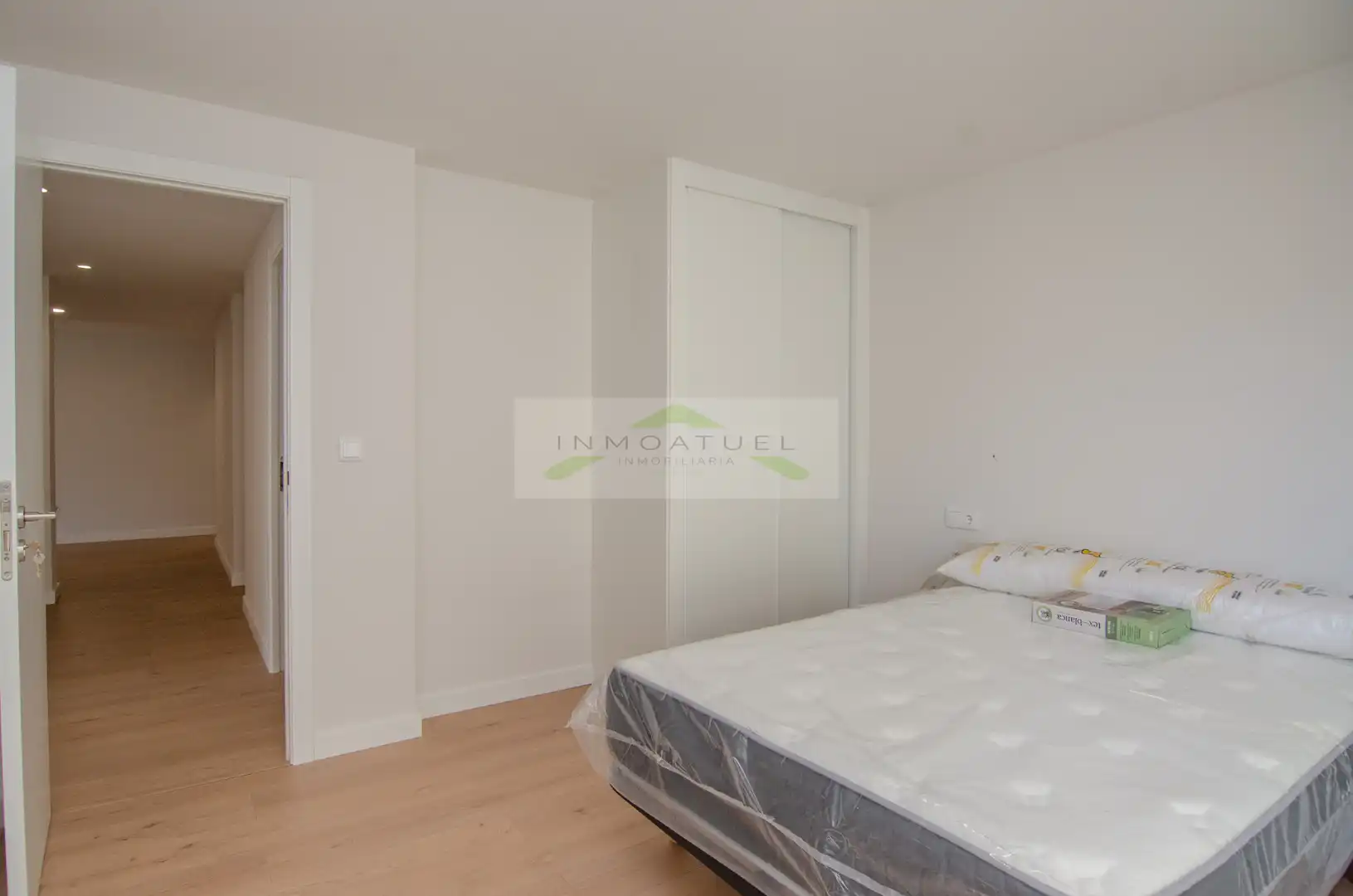 Habitación de Piso de alquiler en A Coruña Capital  con Calefacción, Amueblado y Horno
