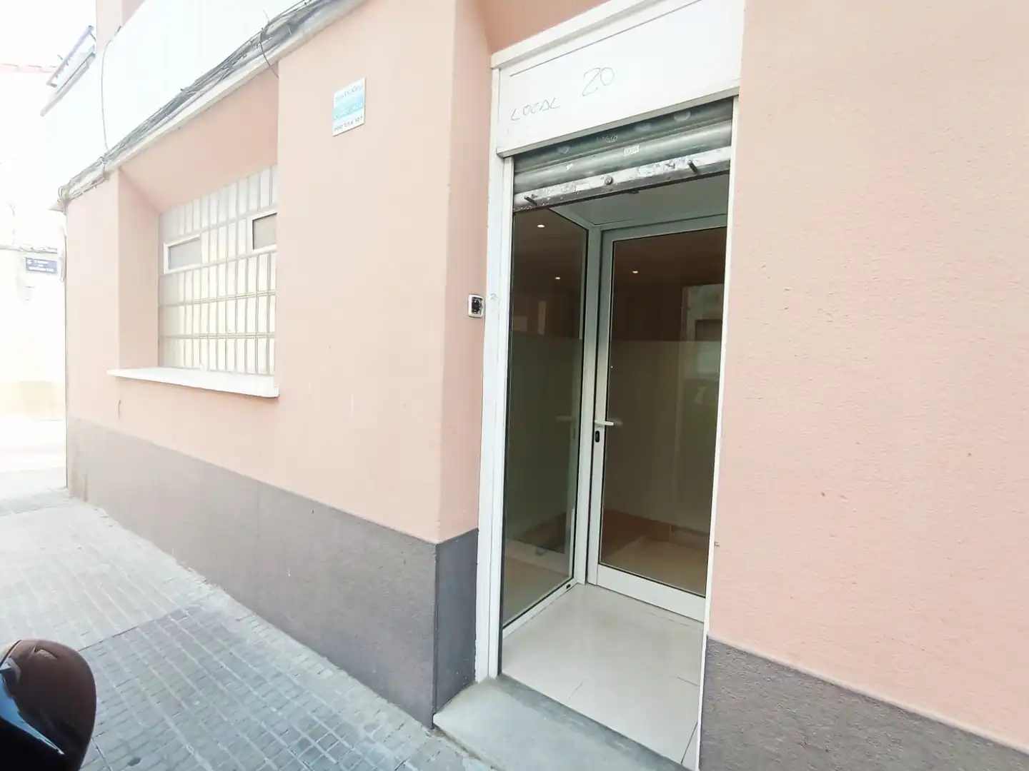 Geschaftsraum zur Miete in Terrassa mit Klimaanlage
