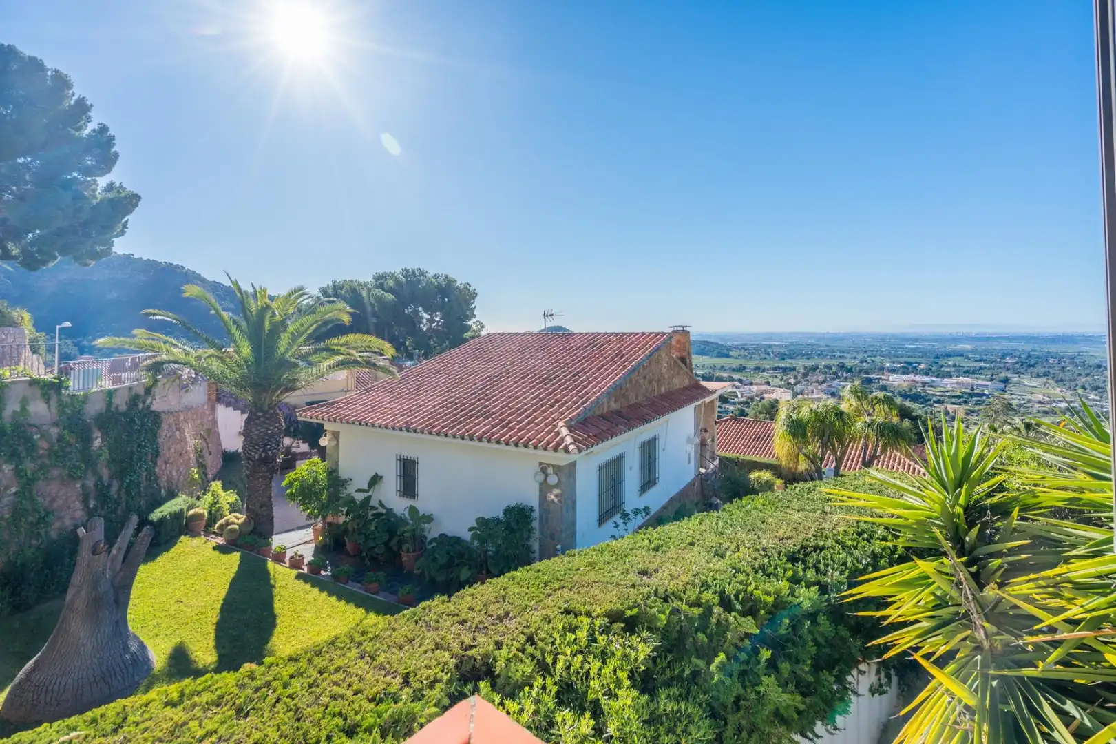 Vista exterior de Casa o chalet en venta en Náquera con Terraza, Piscina y Piscina comunitaria
