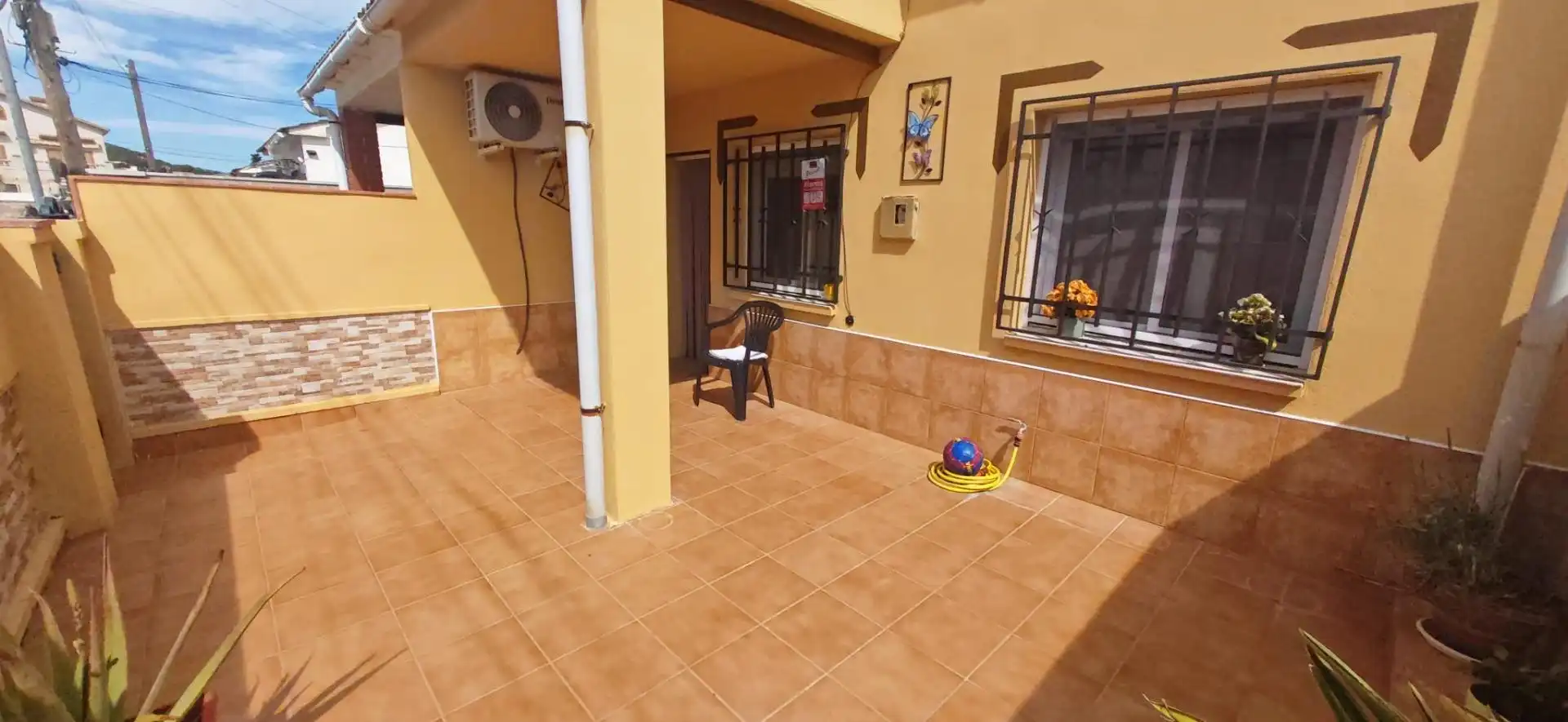 Terrassa de Casa adosada en venda en Albinyana amb Aire condicionat, Calefacció i Jardí privat