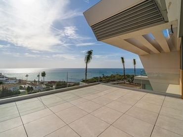 Casa bifamiliare con balcone in vendita a El Faro de Calaburra - Chaparral