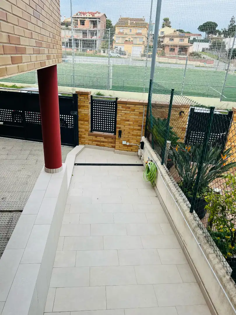 Terrassa de Casa o xalet en venda en Pineda de Mar amb Aire condicionat, Calefacció i Jardí privat