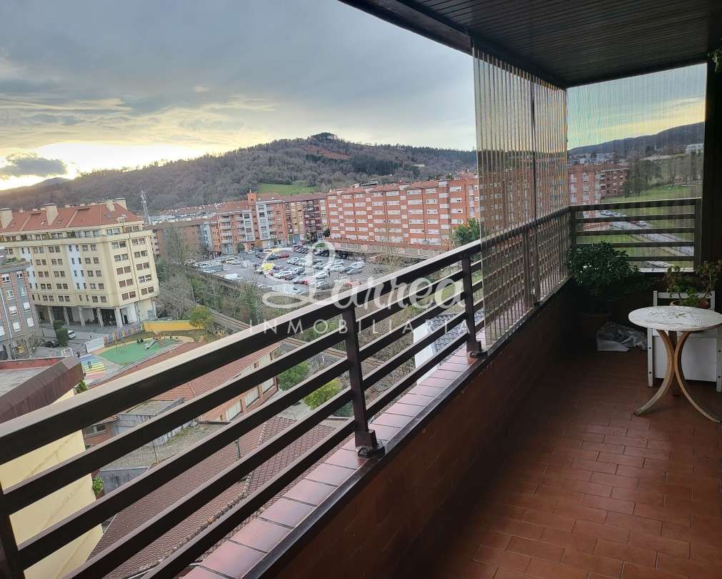 Terrassa de Pis en venda en Amorebieta-Etxano amb Calefacció, Terrassa i Traster