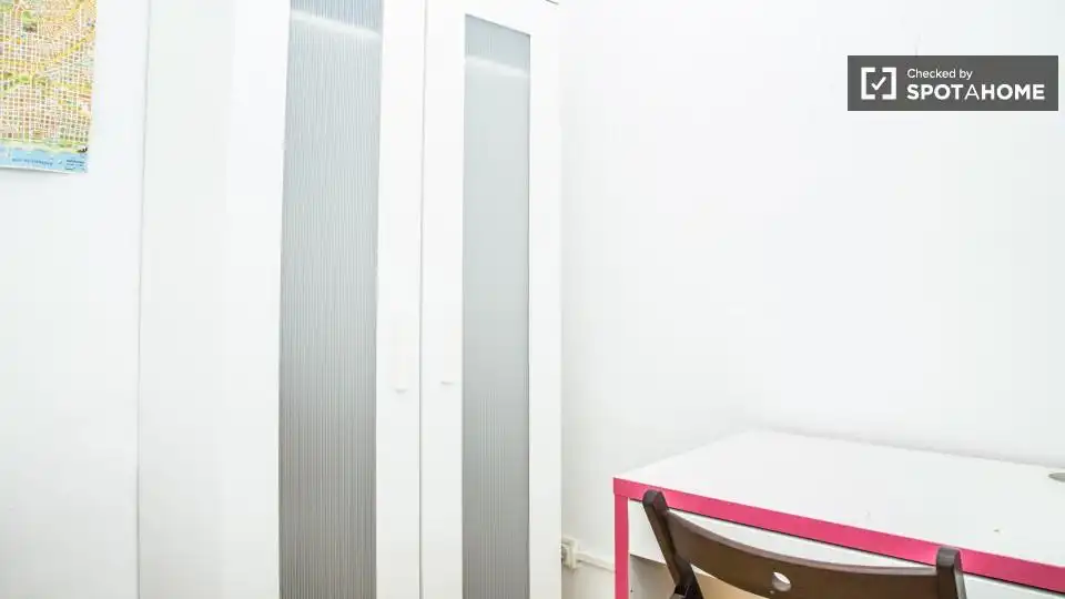 Room in Barcelona, Barcelona