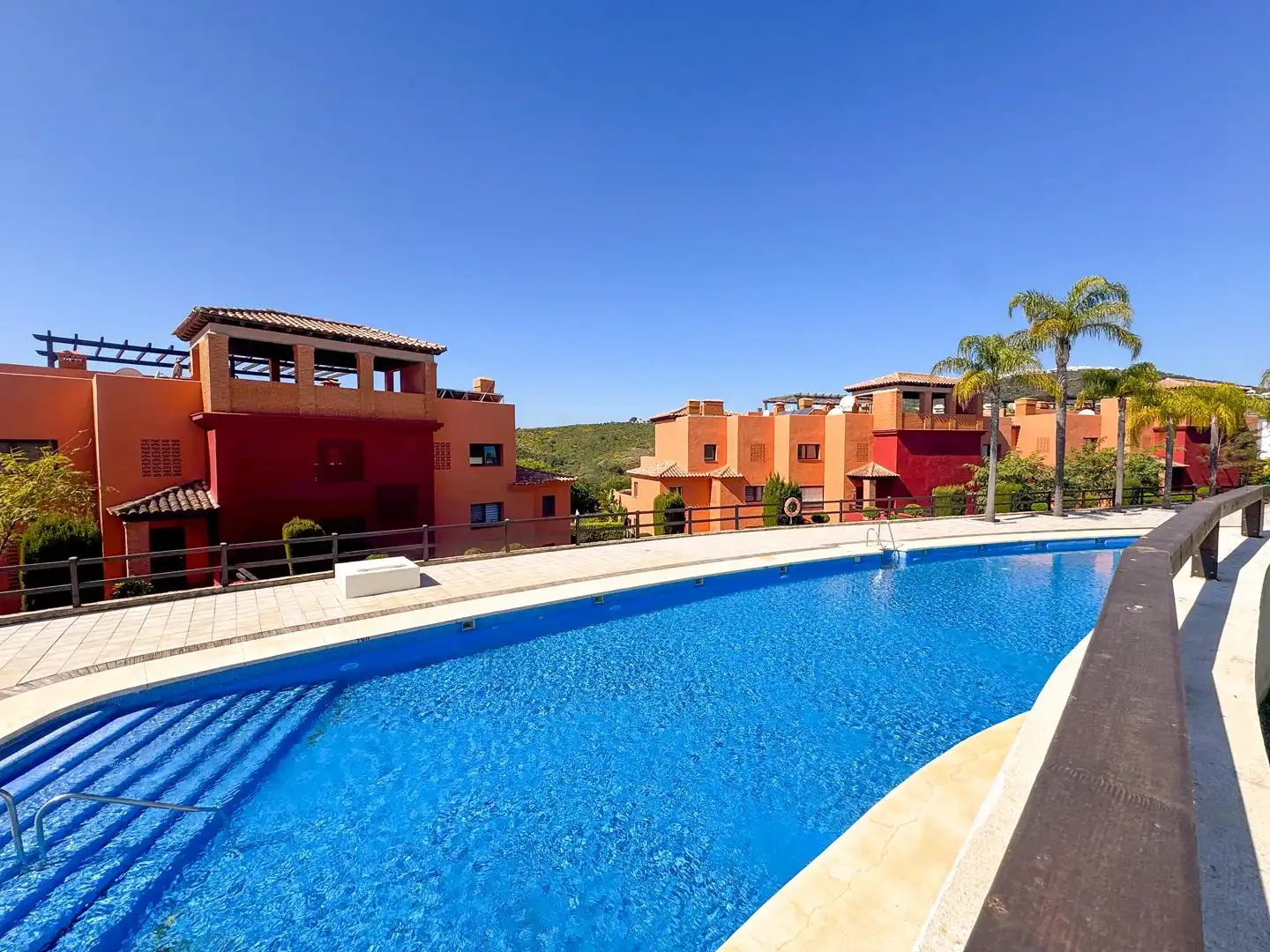 Piscina de Ático en venta en Casares con Aire acondicionado, Calefacción y Terraza