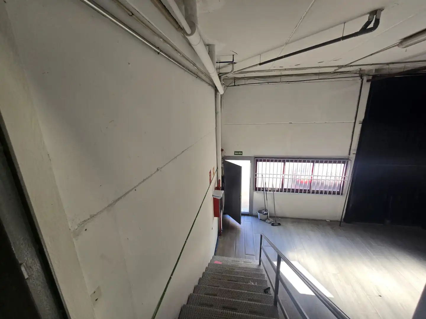 Nau industrial de lloguer en Boadilla del Monte amb Calefacció i Alarma