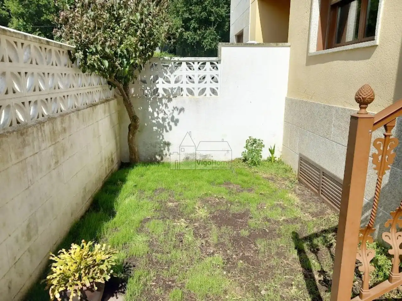 Garden of Houses for sale in Cangas   with Heating, Private garden and Terrace