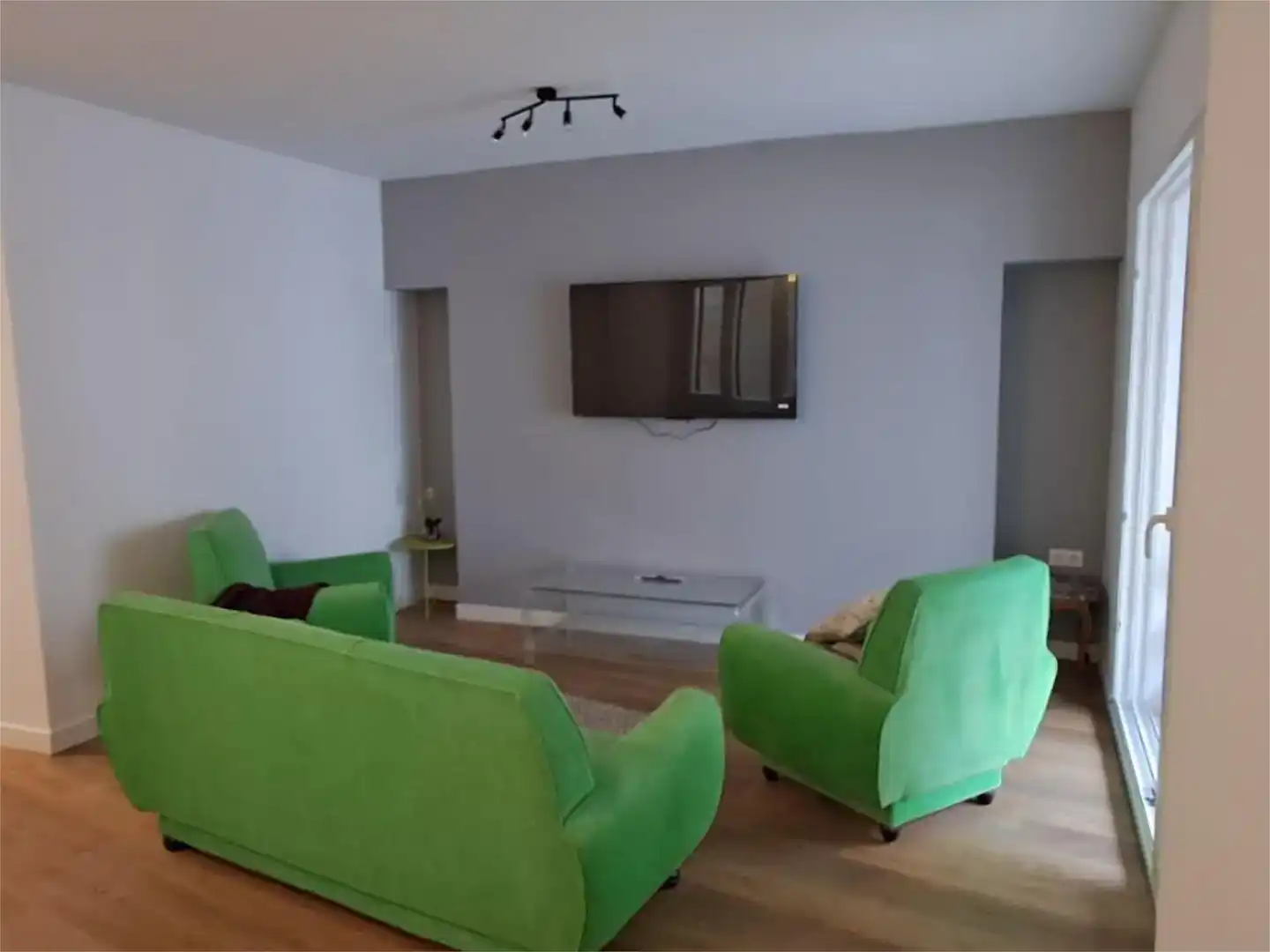 Sala d'estar de Pis de lloguer en Segovia Capital amb Balcó