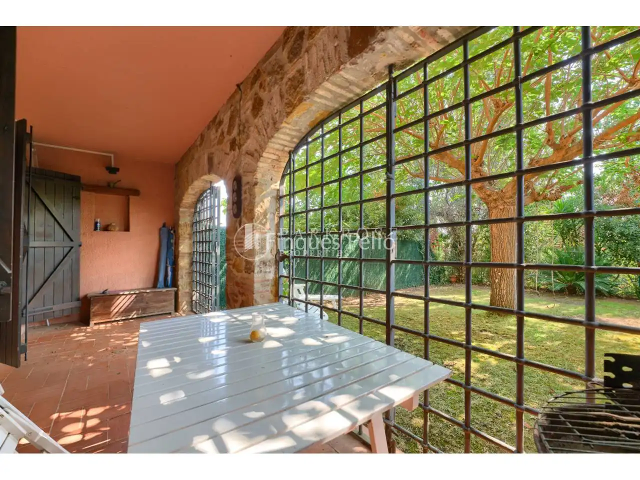 Terraced house with garden for sale in Travesia Llevantí, imagen 4