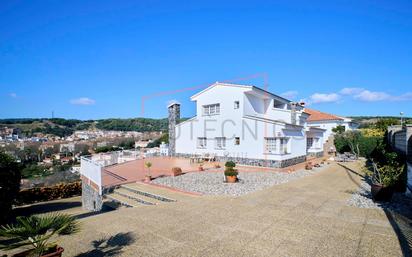 Vista exterior de Casa o xalet en venda en Canet de Mar amb Aire condicionat, Calefacció i Jardí privat