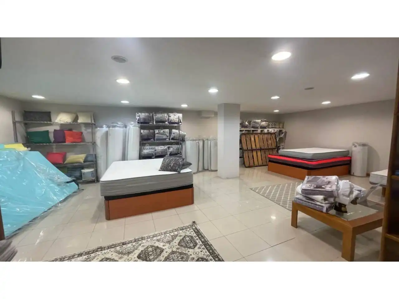 Local comercial en venta en Milán - Pumarín - Teatinos, imagen 3