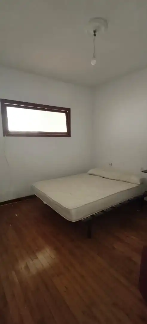 Dormitori de Casa adosada en venda en Cedeira amb Parquet, Terrassa i Balcó