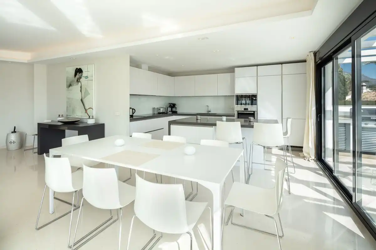 Chalet con piscina en venta en Nueva Andalucía, imagen 10
