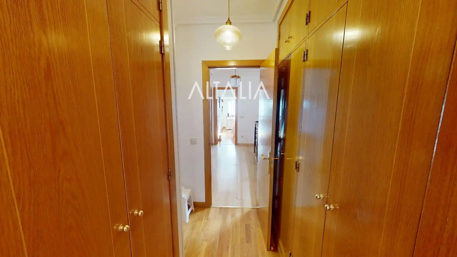 Casa adosada en venta en Cuenca con Calefacción, Piscina y Piscina comunitaria