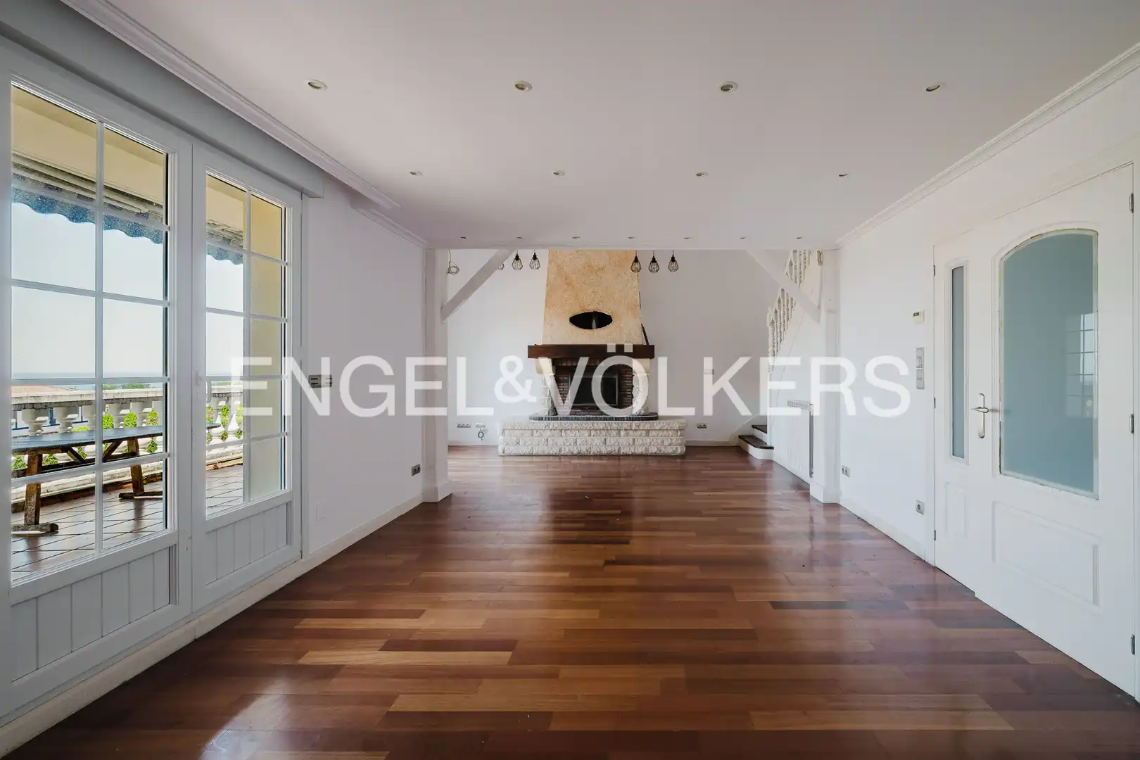 Sala de estar de Finca rústica en venta en Hendaye con Aire acondicionado, Calefacción y Jardín privado