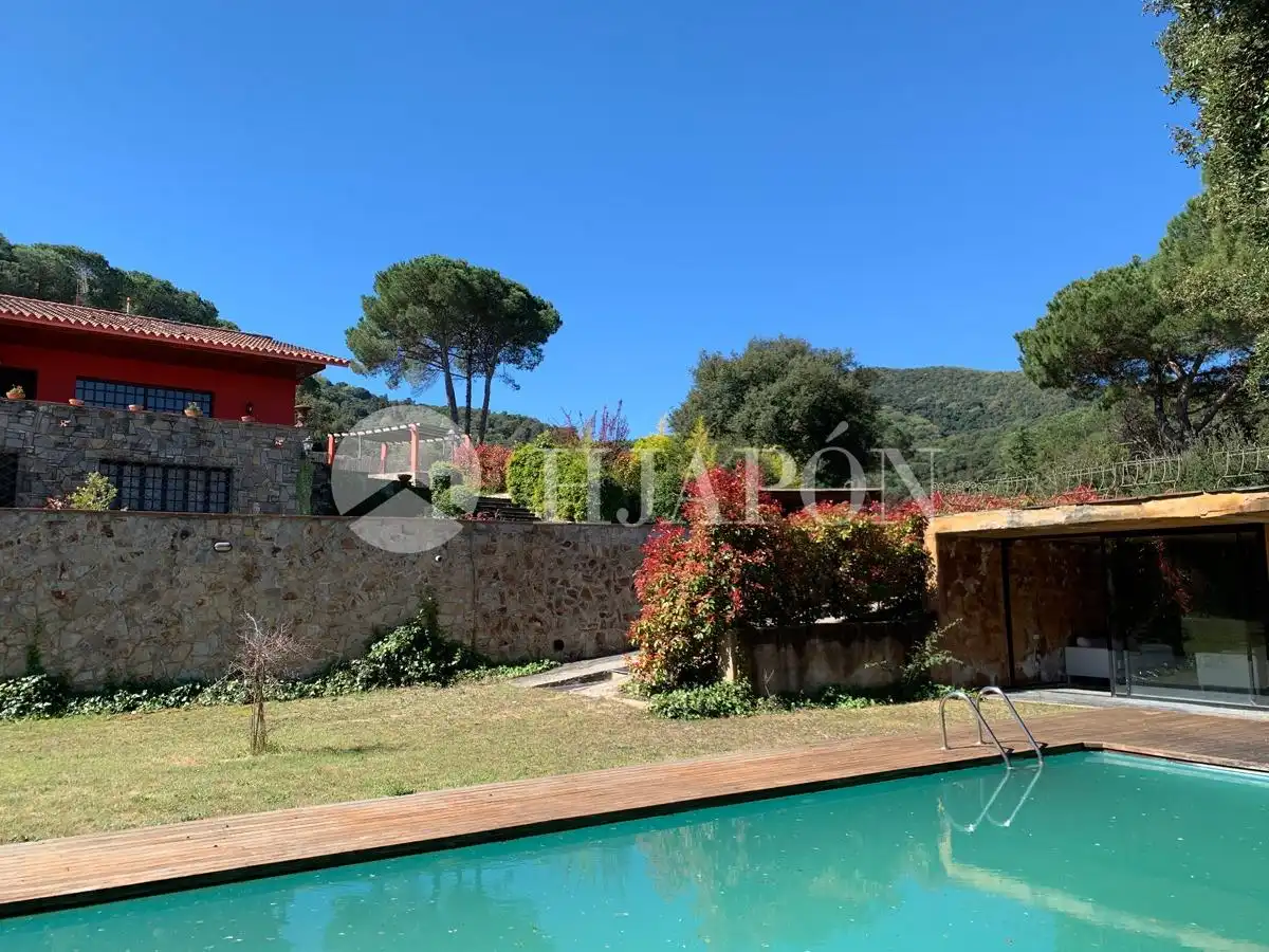 Casa con piscina en venta en Vallromanes, imagen 2