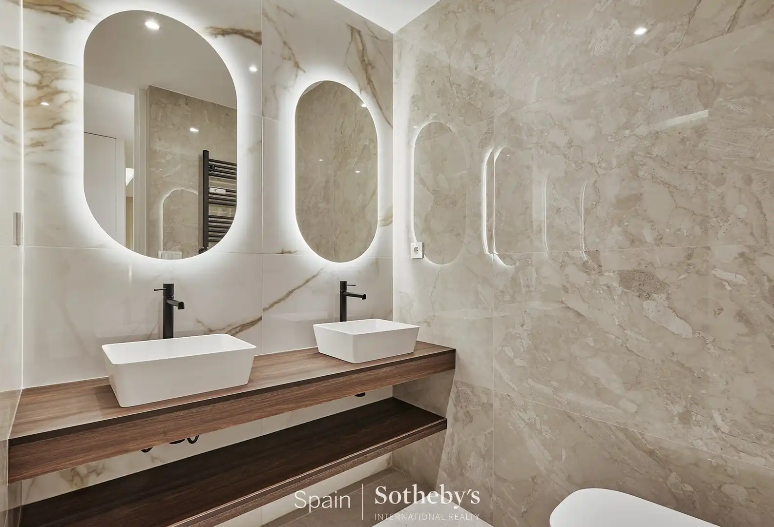 Bany de Apartament en venda en Madrid amb Aire condicionat, Calefacció i Terrassa
