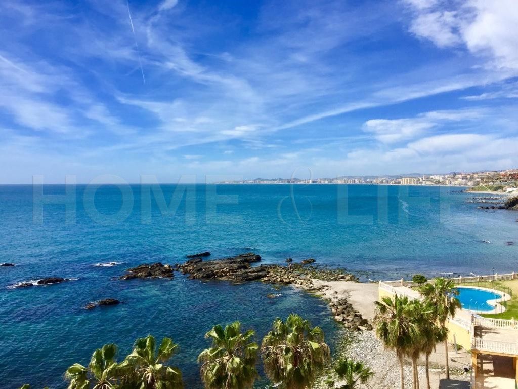 Vista exterior de Piso en venta en Benalmádena con Aire acondicionado, Jardín privado y Piscina