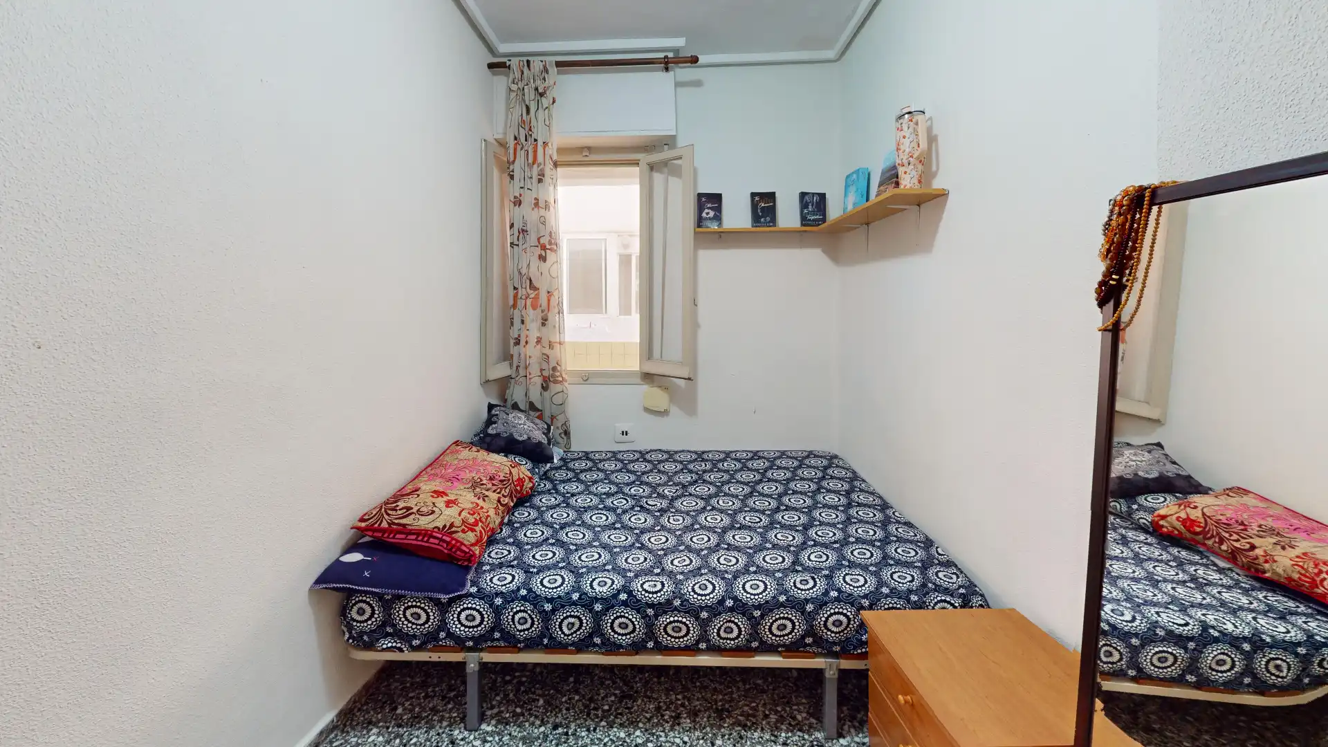 Habitación de Piso en venta en Elche / Elx con Amueblado y Balcón