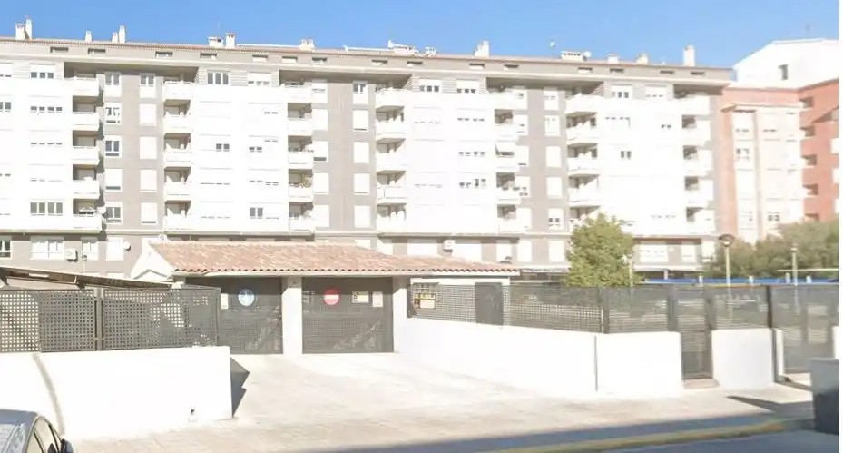 Außenansicht von Garage zum Verkauf in Vila-real