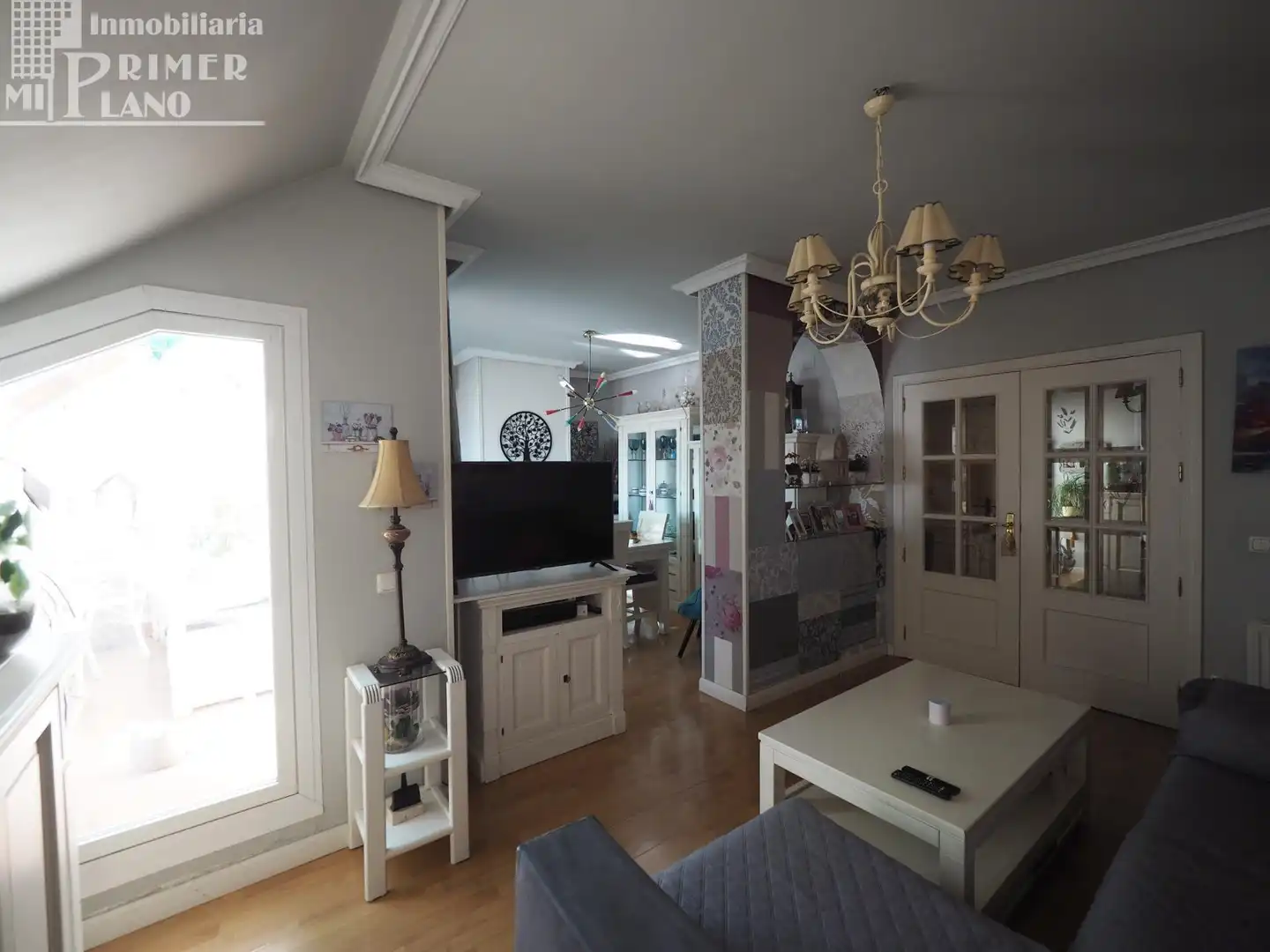 Sala de estar de Ático en venta en Tomelloso con Calefacción, Terraza y Trastero